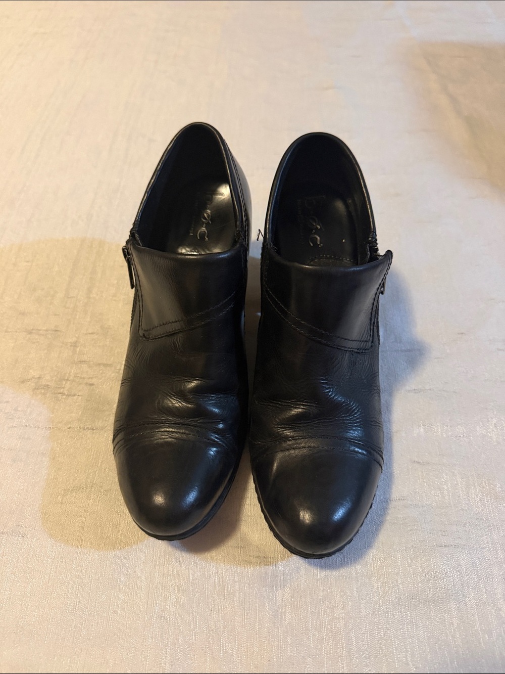 B. Ø. C Classic Black Leather Women's Ankle Booties